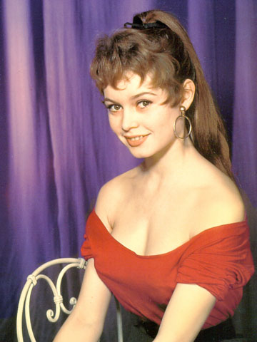 Brigitte Bardot - mit Rossschwanz